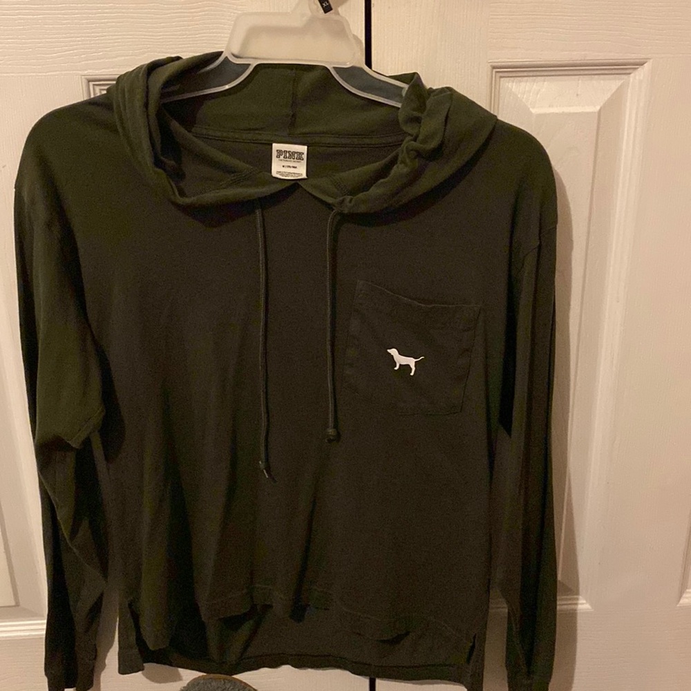 Olive green, long sleeve tee